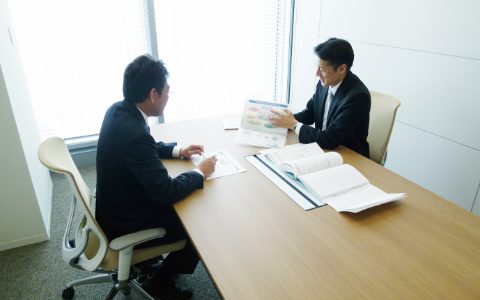 <span>Information Provision<br> and Consulting Business</span><span>Japan Medical Research Institute, Inc.</span>